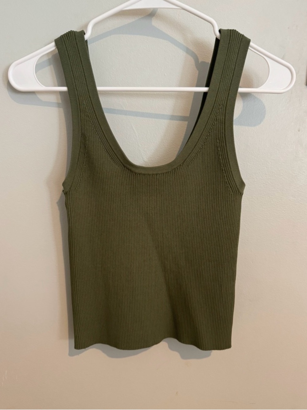 House of Harlow 1960 Olive Green Ribbed Scoop Tank